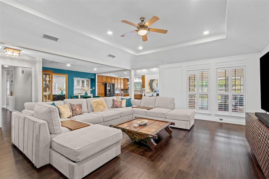 2517 Woodfield Way