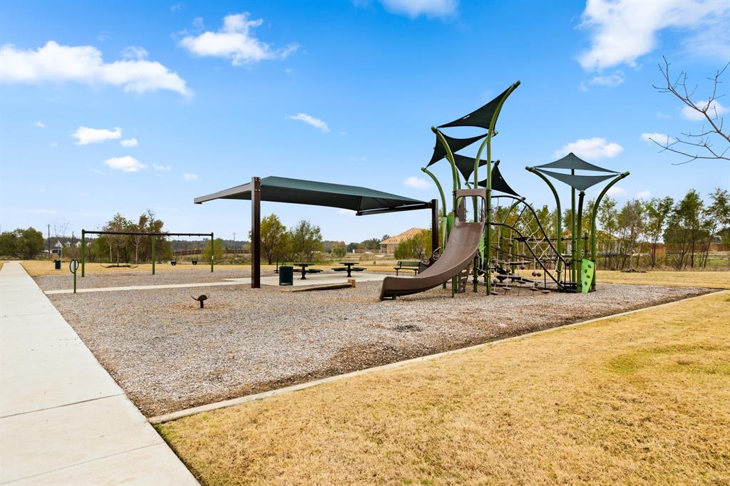 Oaks of North Grove - Residential