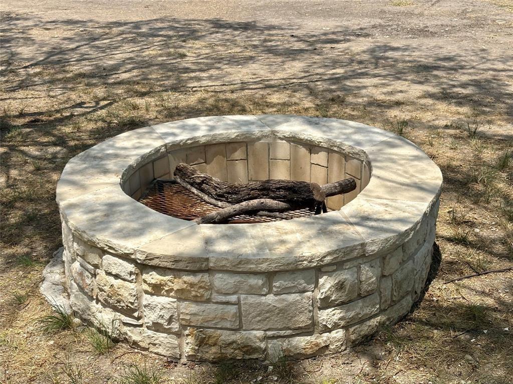 6049 NE County Road 1030B