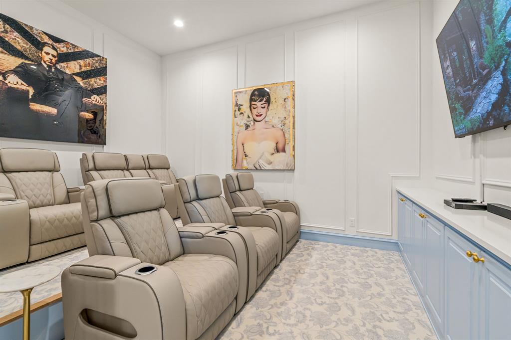 Haines Hollow - Residential