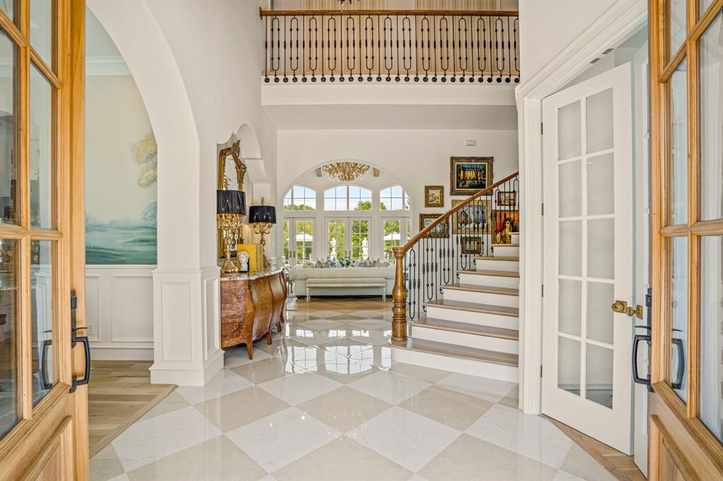 Haines Hollow - Residential