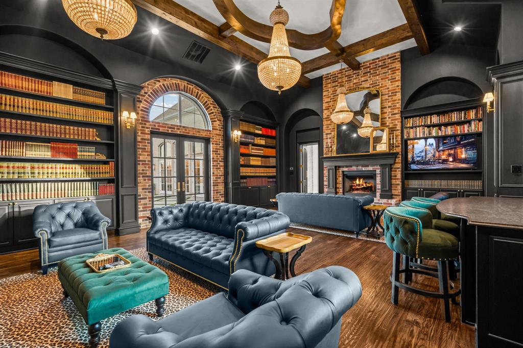 Haines Hollow - Residential