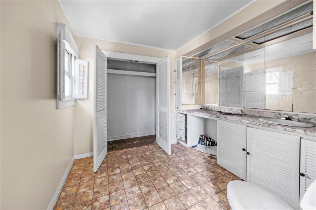 Railroad - Residential