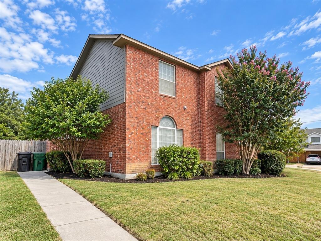 815 Valleybrooke Drive
