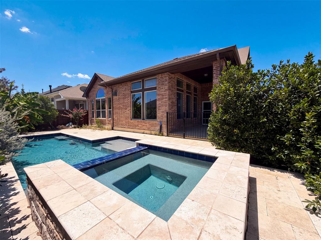 1901 Crested Ridge Road