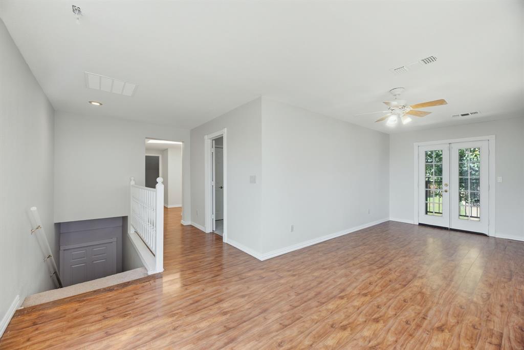 Club Manor - Residential