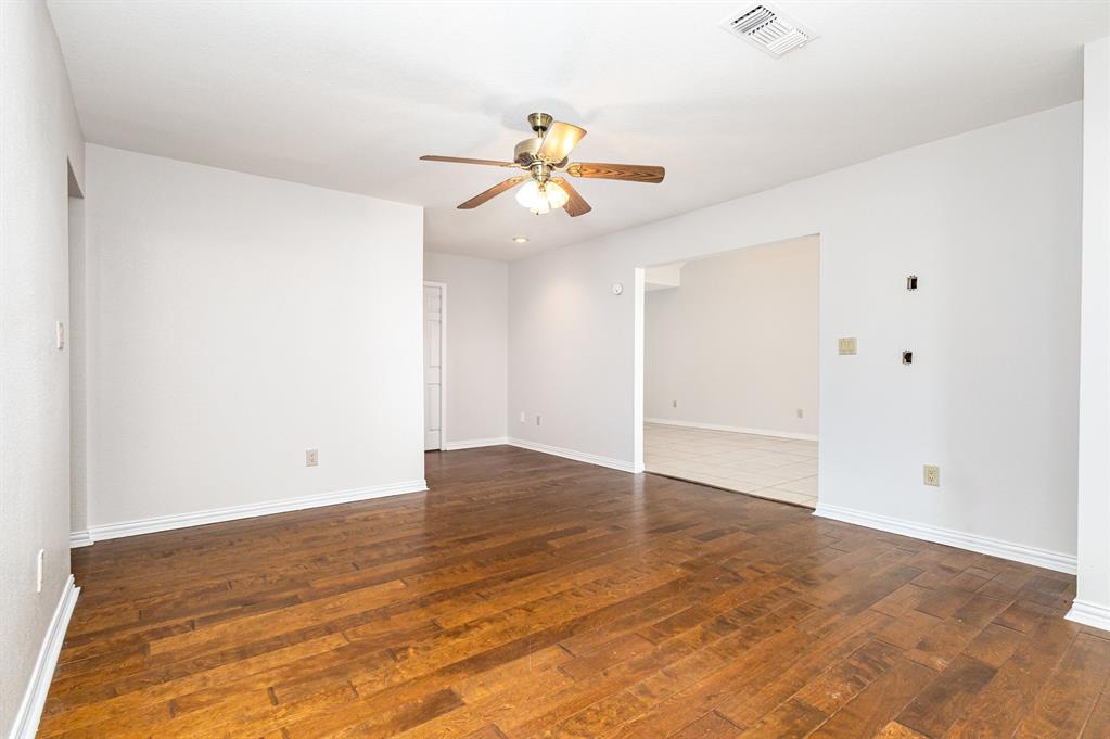 Club Manor - Residential