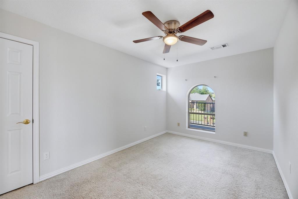 Club Manor - Residential