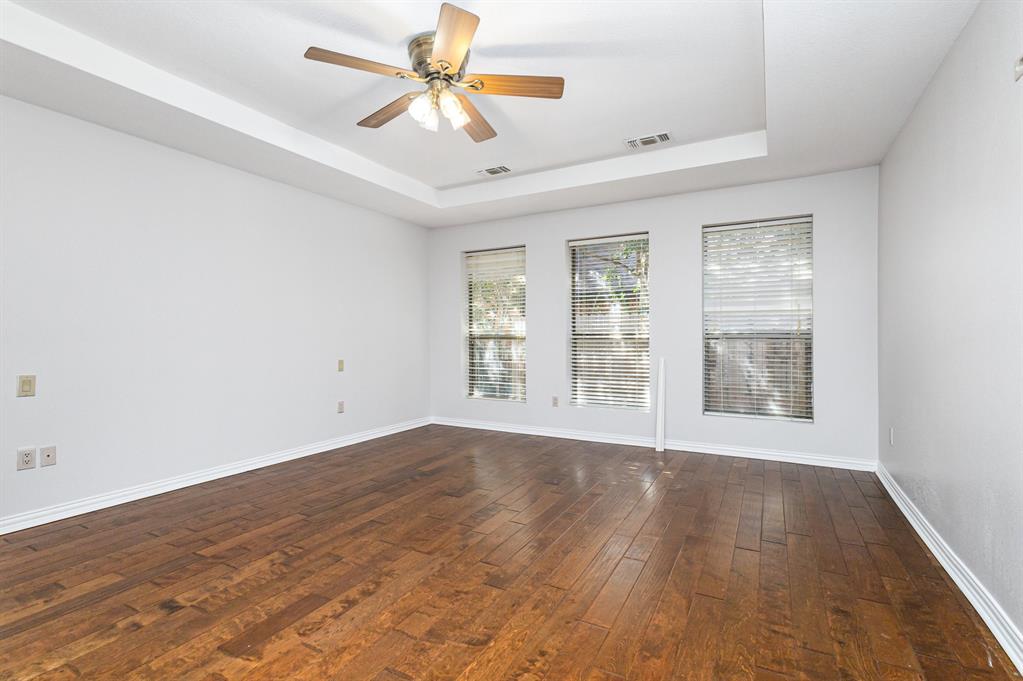 Club Manor - Residential