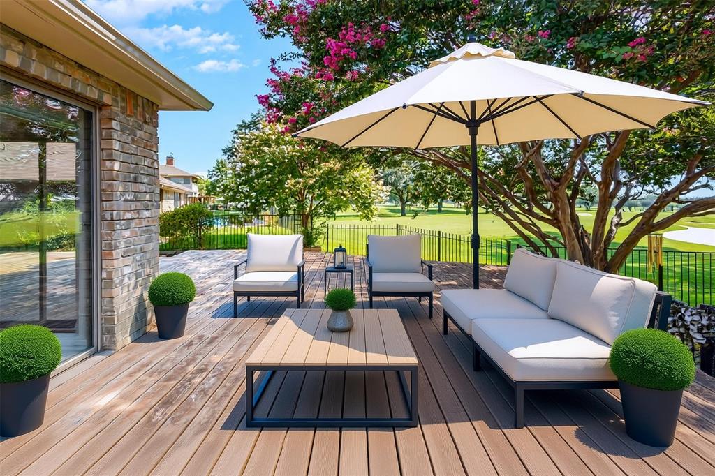 Club Manor - Residential