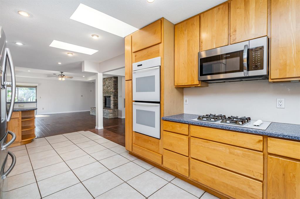 Club Manor - Residential