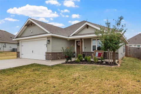 Tiny photo for 103 Olivia Street, Hillsboro, TX 76645 (MLS # 21396561)