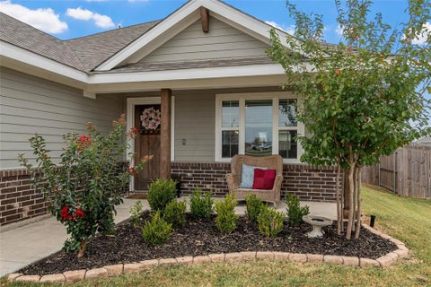 Tiny photo for 103 Olivia Street, Hillsboro, TX 76645 (MLS # 21396561)
