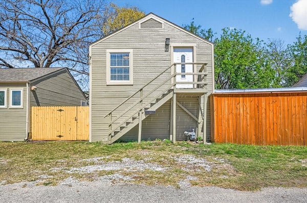 115 S MORRIS ST # 1/2, MCKINNEY, TX 75069 - Image d5ea9f4f5e10a5aeb5629f327f2eebe5/371957709