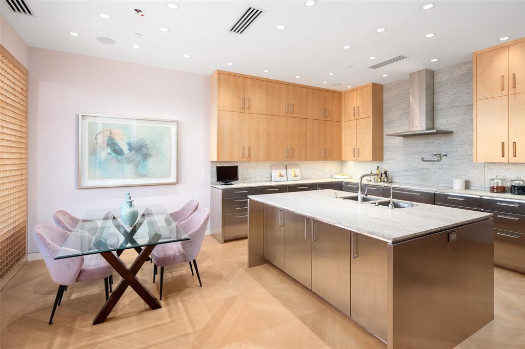 Mansion Residence - Residential