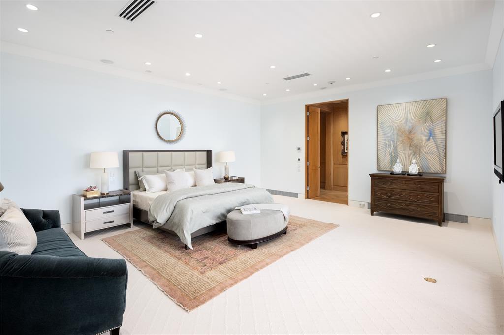 Mansion Residence - Residential