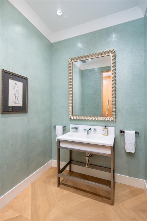 Mansion Residence - Residential