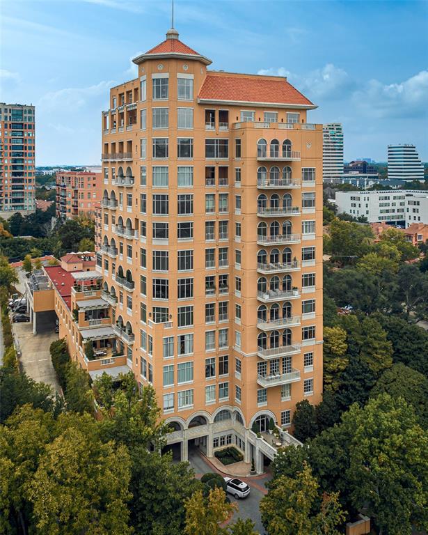 Mansion Residence - Residential