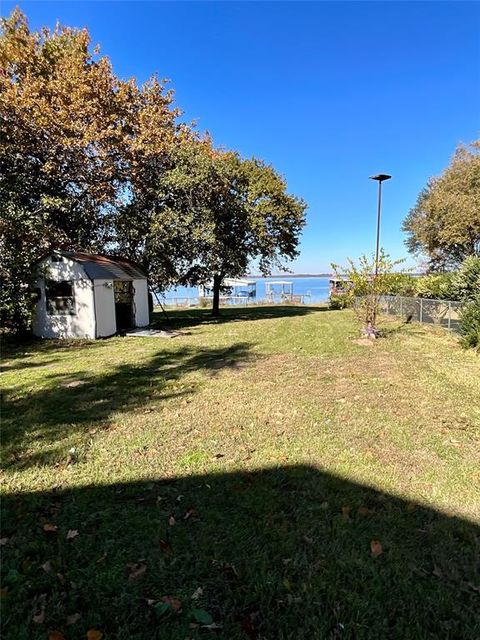 A home in West Tawakoni