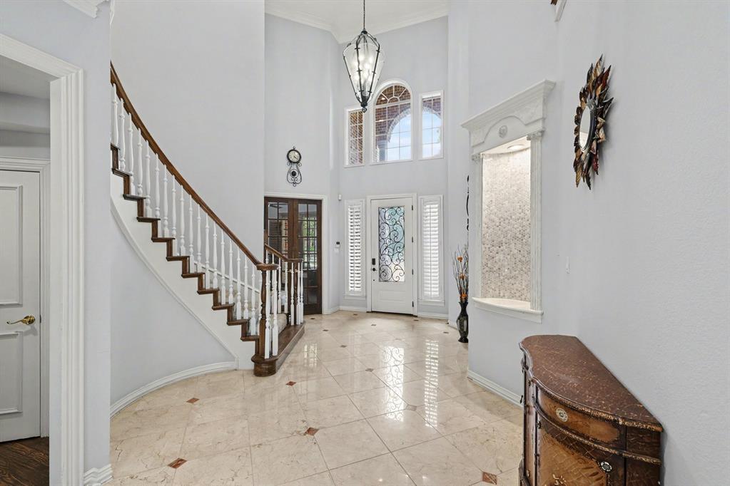195 Chaucer Court