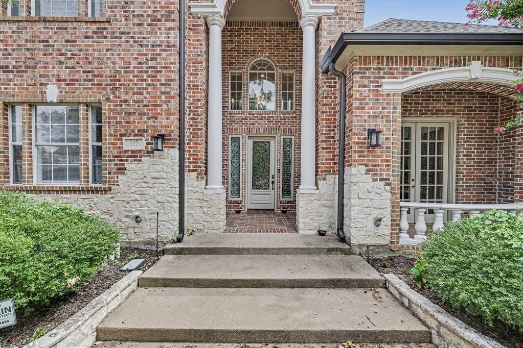 195 Chaucer Court