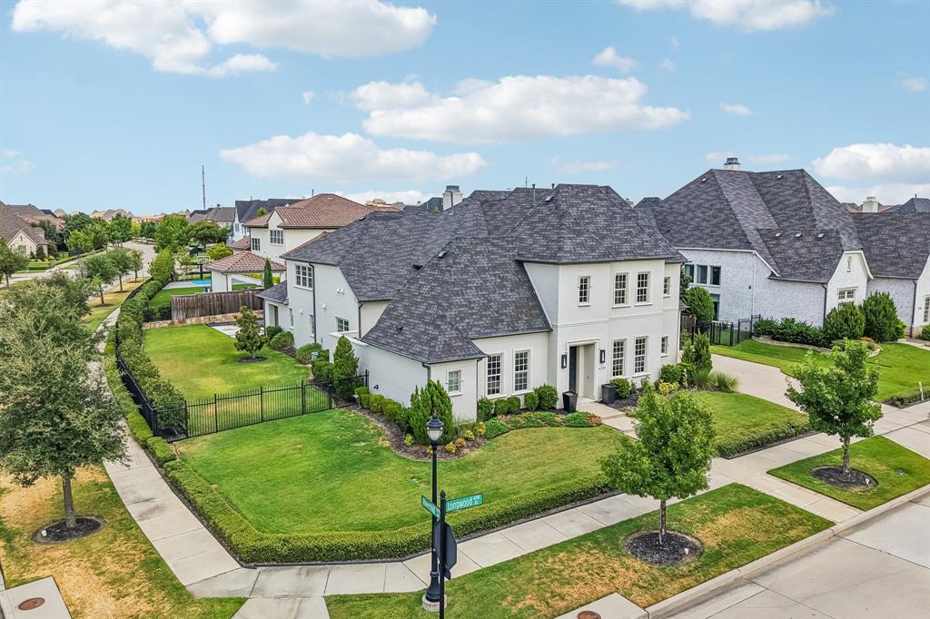 4214 Longwood Drive