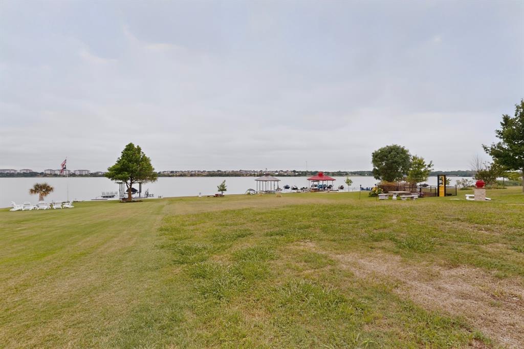VUE DU LAC REP - Residential