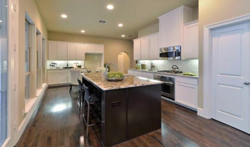 3452 Strand Lane