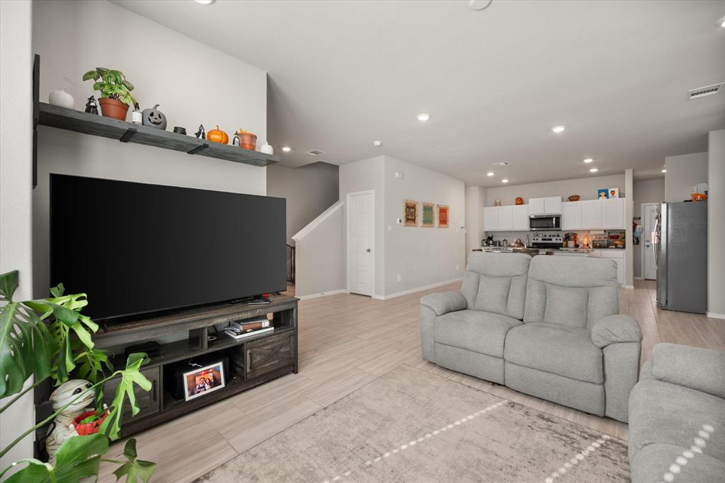 Orchard Vlg - Residential