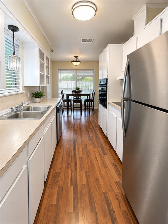 1517 Captain Shreve Drive