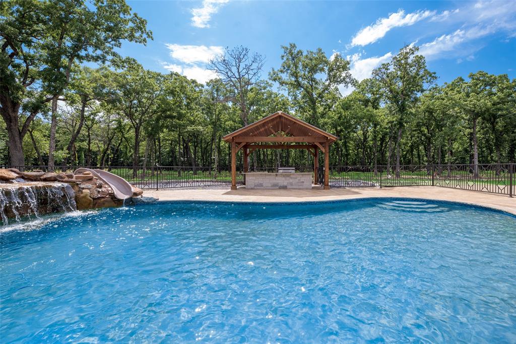 The Dominion - Residential