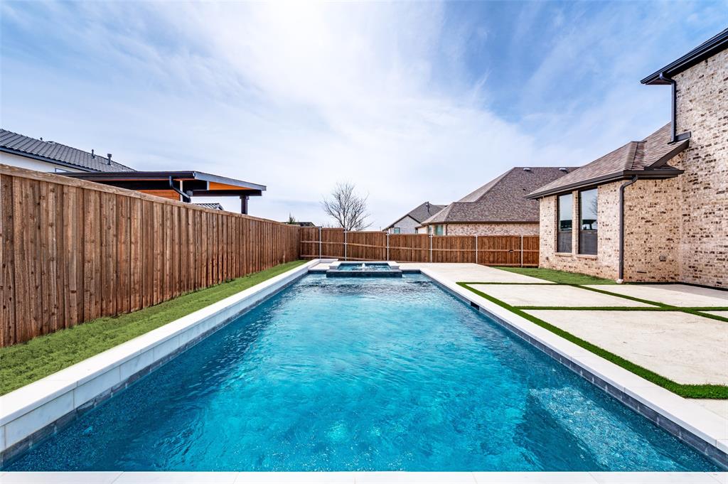 Star Trail Ph Nine - Residential