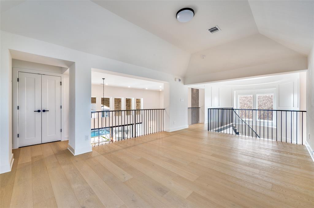 Star Trail Ph Nine - Residential