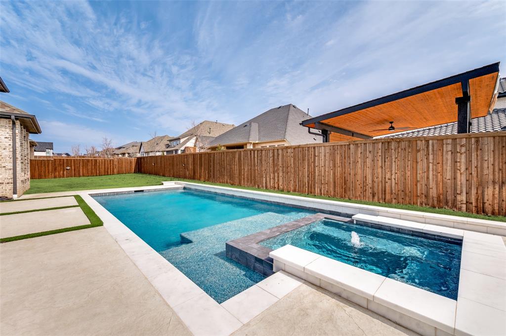 Star Trail Ph Nine - Residential