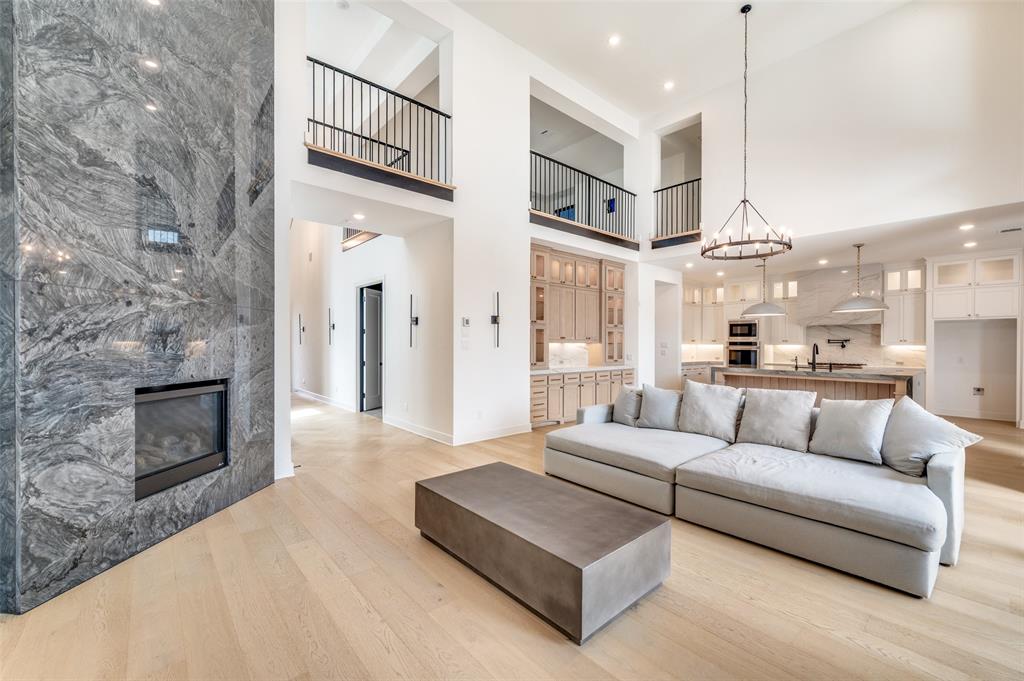 Star Trail Ph Nine - Residential