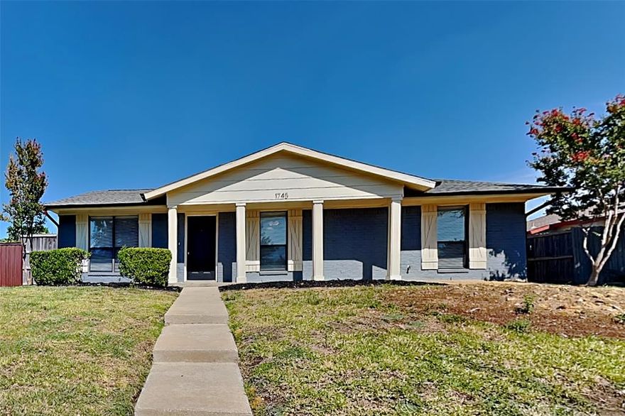 Charming 3 bed, 2 bath, 1,452 sq ft home in Carrollton! Open kitchen concept with updated counters. Primary suite with attached bathroom. Spacious backyard, great for gatherings! Pets accepted on a case by case basis. Additional admin fees apply. Schedule your showing today! This home is as-is.  

This home may be located within a Homeowners Association (HOA) community. If so, residents will be responsible for adhering to all HOA rules and regulations. Please contact your agent or landlord's agent for more information.