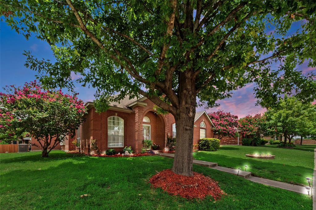711 Fox Glen Road