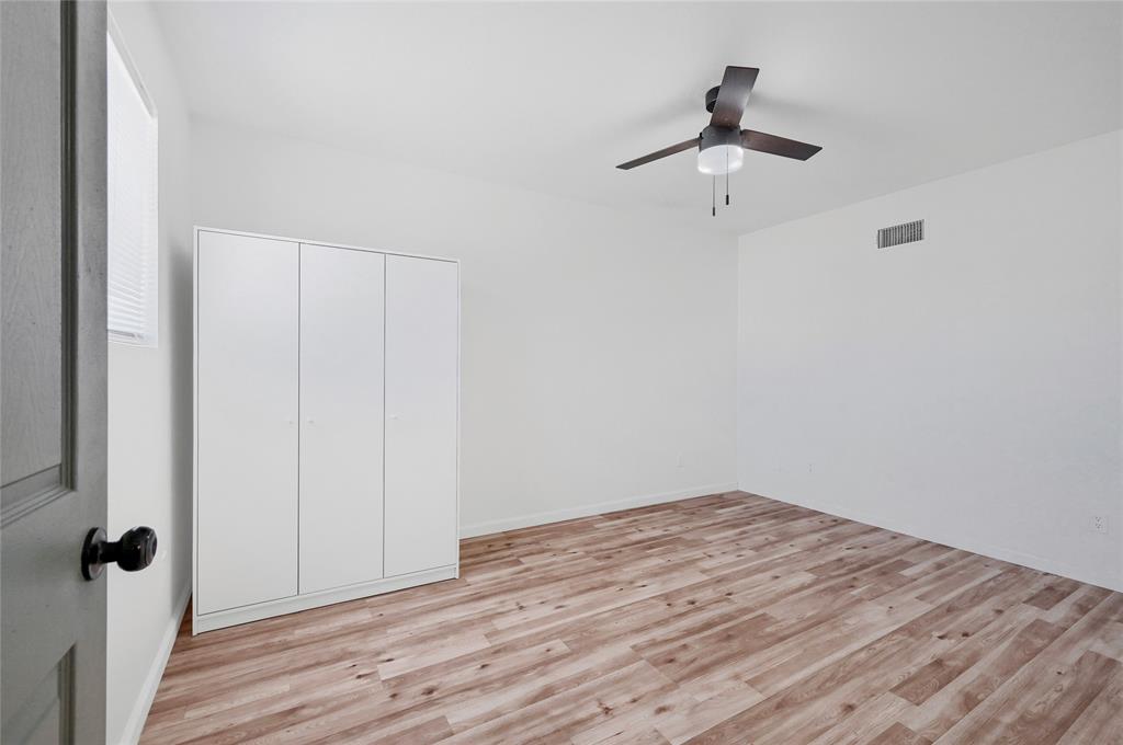 RIDGECREST - Residential Lease