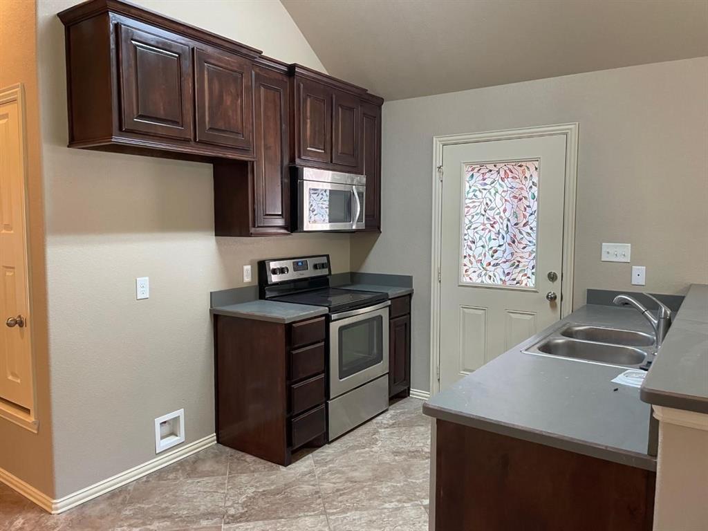 Western Hills Harbor - Residential Lease