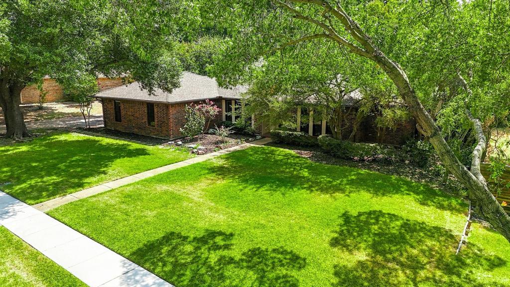 541 Briarglen Drive
