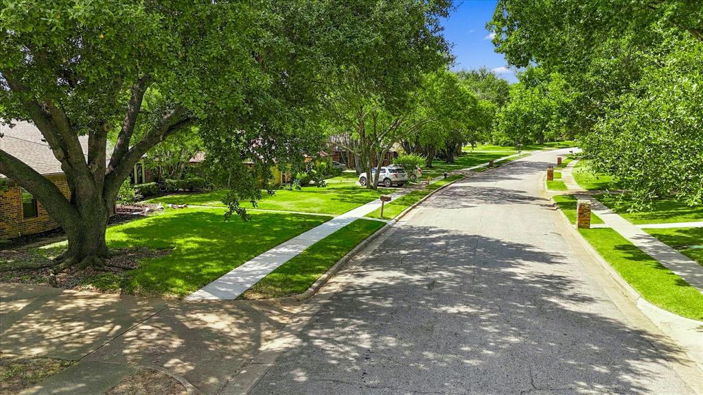541 Briarglen Drive