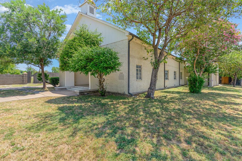 2602 Kings Road