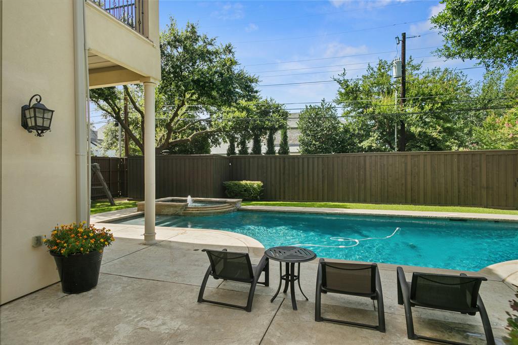 Pemberton 02 - Residential