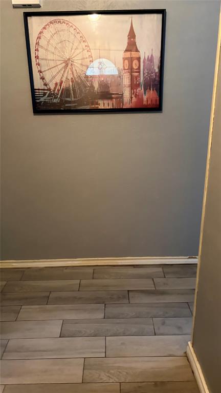 1827 Whitecliff Drive