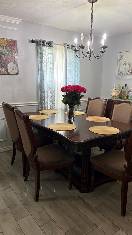 1827 Whitecliff Drive