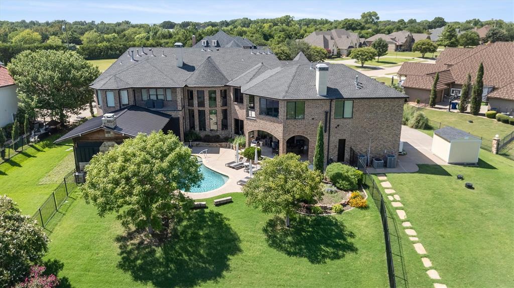 209 Crystal Court