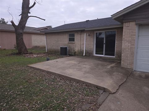 A home in Duncanville