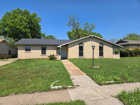 407 Azalea Lane Duncanville TX 75137