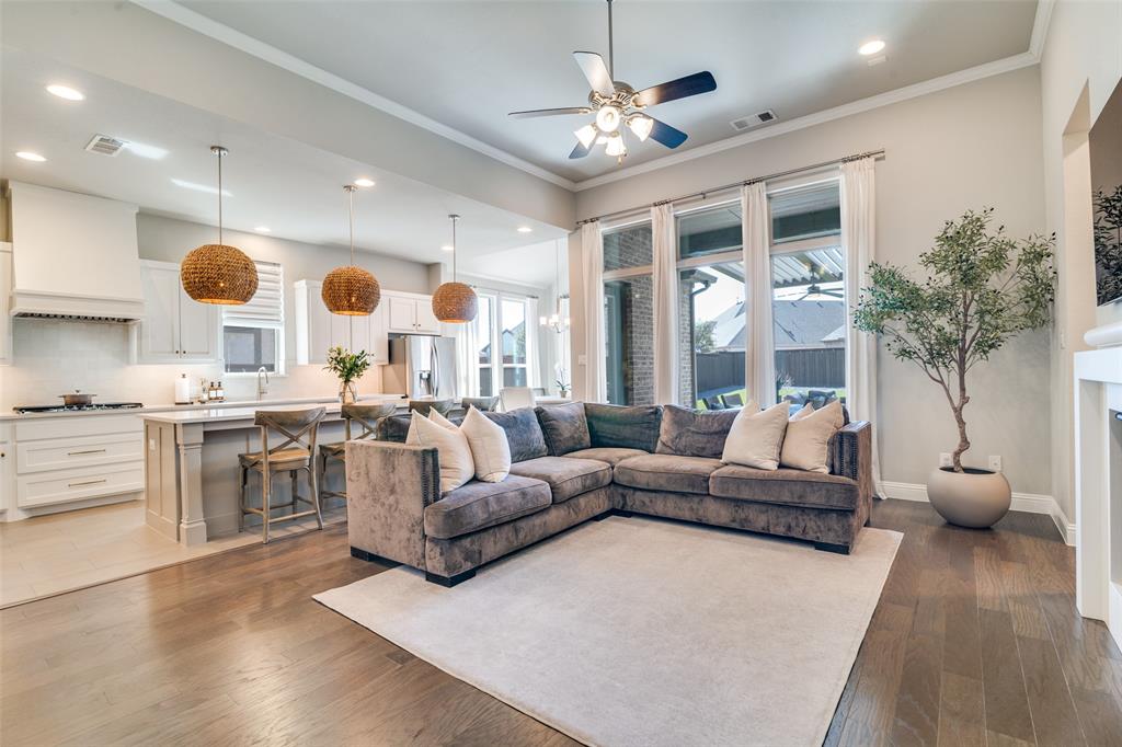 8509 Pine Valley Drive