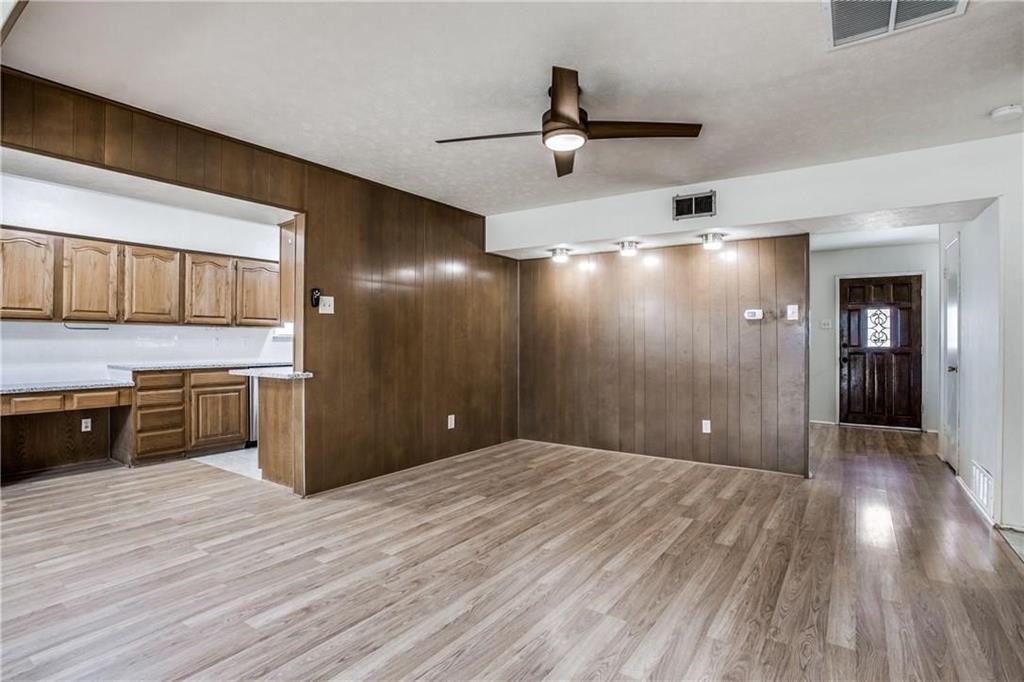 706 Kindred Lane